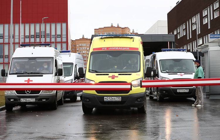 Dünyada son sutkada koronavirusa yoluxma sayında YENİ REKORD