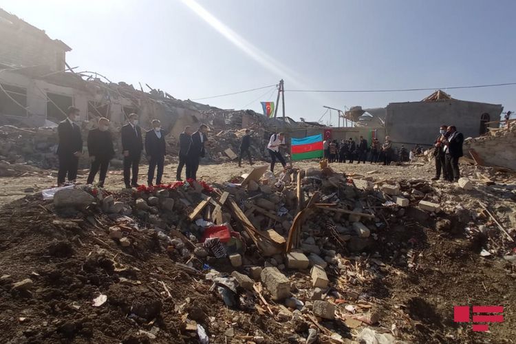 Türkiyəli yazarlar Gəncədə