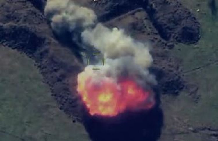 Düşmənin döyüş texnikaları məhv edilib - VİDEO