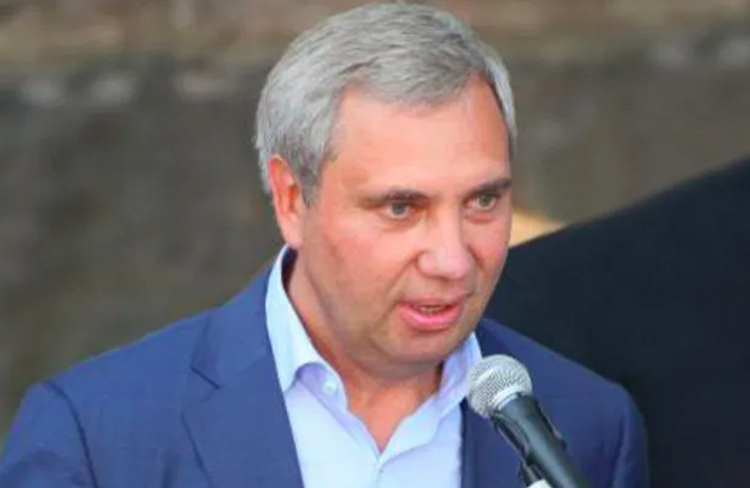 Rusiyada məşhur deputatı güllələdilər