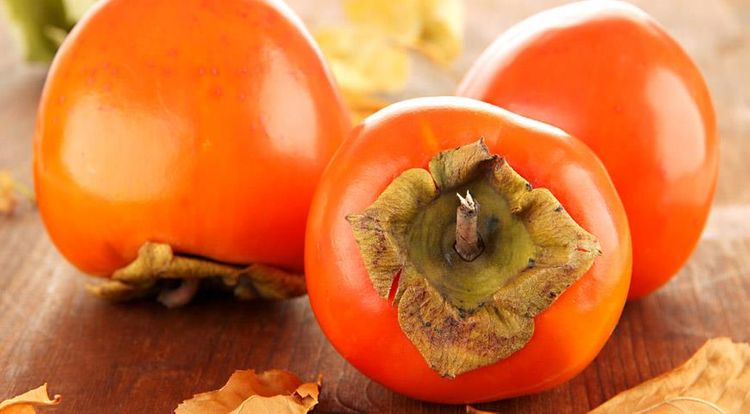 İki rayonda maşına yığılan 34 ton xurma yandı