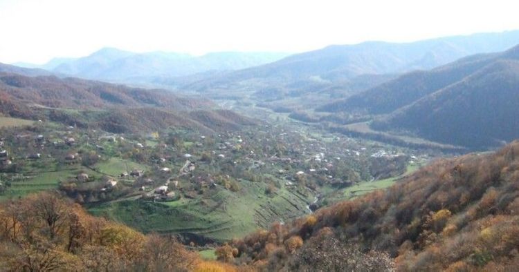 Xocavəndin Vəng kəndinin Çinarlı adlandırılması ilə bağlı qanun təsdiqləndi 