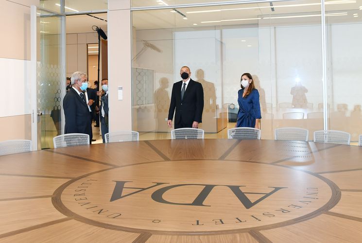 İlham Əliyev və Mehriban Əliyeva ADA Universitetinin iki yeni korpusunun açılışında - YENİLƏNİB
