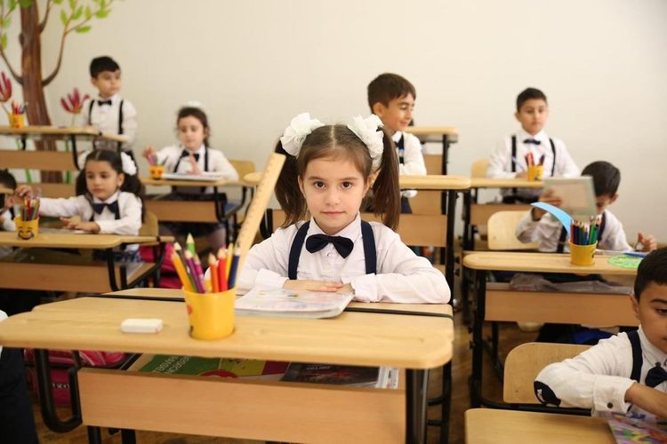 Bakı məktəblərində təhsil alacaq şagirdlərin SAYI