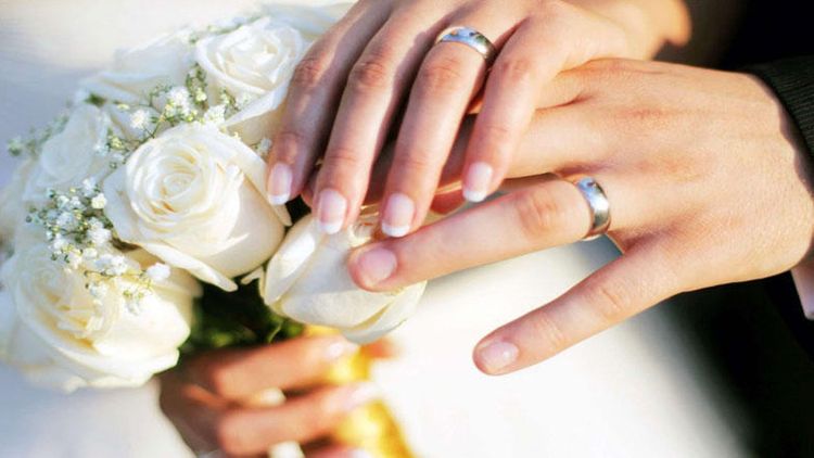 Müğənni gizlicə 3-cü dəfə ərə getdi - FOTO