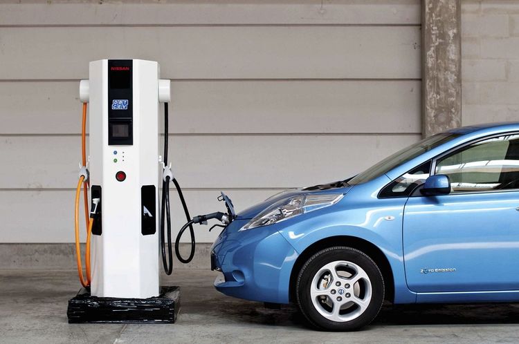 Elektromobillərlə bağlı MÜKƏMMƏL İXTİRA: 15 saniyə ərzində...