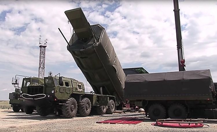 Putin “Avanqard” raket kompleksinin müəllifinin adını açıqladı