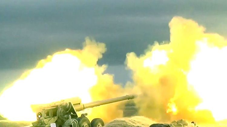 Artilleriya bölmələrinin döyüş atışlı təlimləri keçirilib  - VİDEO