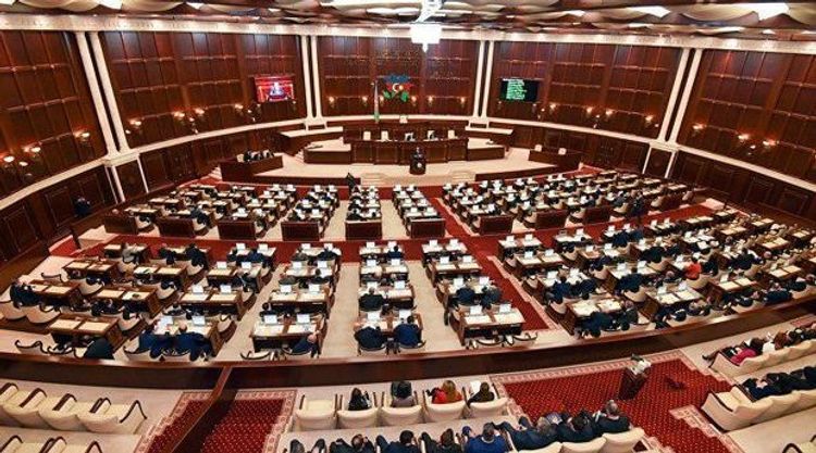 Milli Məclisin payız sessiyasının ilk iclası başladı