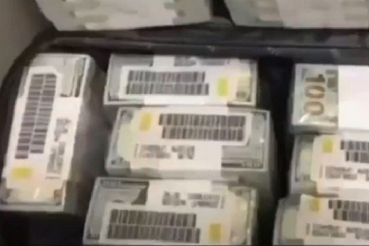 2 milyon dolların yerləşdiyi çanta