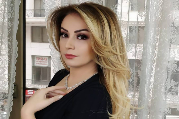 Müğənni Roza Zərgərli