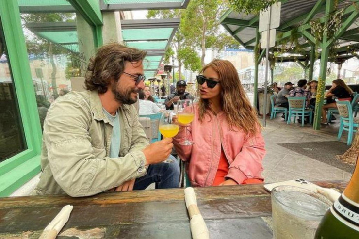 Aktyoru Ahmet Kural sevgilisi Çağla Gizem Çeliklə