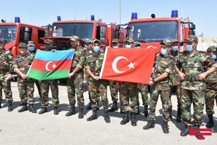 FHN əməkdaşları