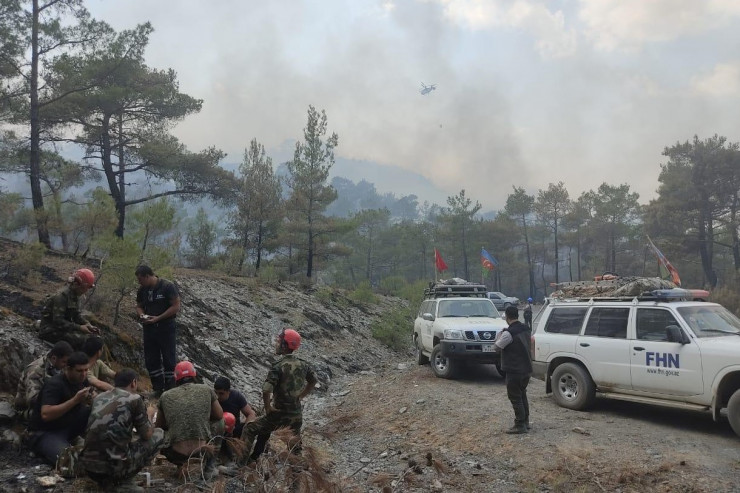 FHN-in qüvvələri Türkiyədəki yanğınların söndürülməsi istiqamətində əməliyyatlar aparır - VİDEO 