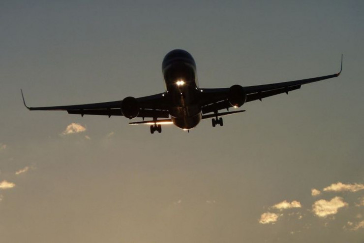 Antalya-Bakı aviareysi TƏXİRƏ SALINDI 
