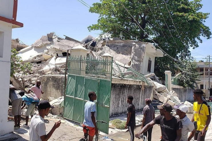 Haitidə zəlzələ nəticəsində ölənlərin sayı 1297 oldu