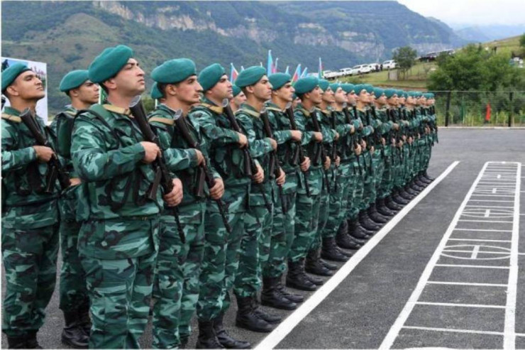 Bu hərbi qulluqçulara ali hərbi rütbələr verildi