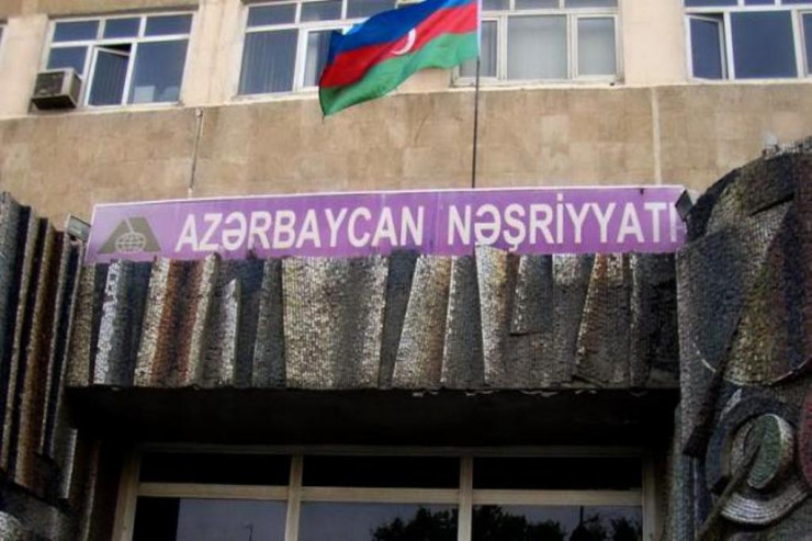 Mebel yığılan, xalça yuyulan "Azərbaycan" nəşriyyatından VİDEOREPORTAJ 