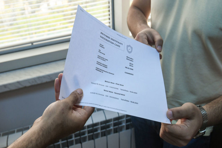 Saxta pasport verən həkimlərə  CİDDİ XƏBƏRDARLIQ 