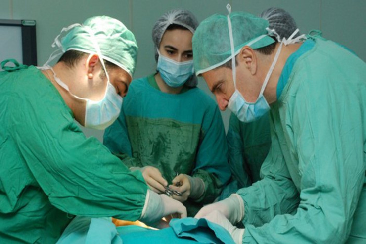 Tanınmış müğənnimiz əməliyyatla özünü bu hala saldı -  VİDEO 