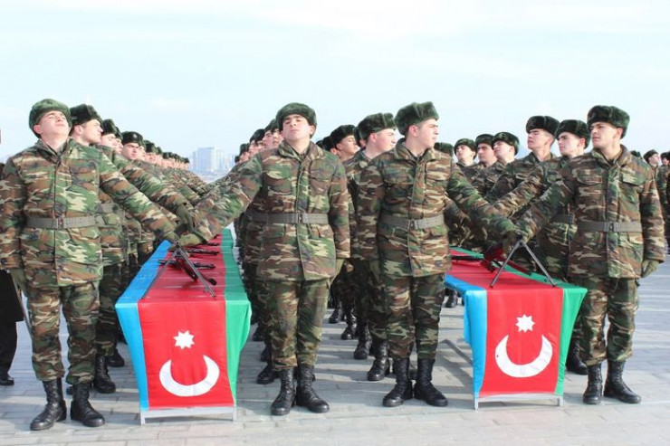 Çağırışçılardan rüşvət alan komissardan YENİ XƏBƏR 