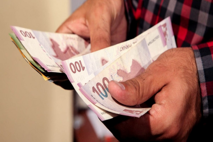 Fəxri adlara görə aylıq təqaüdün məbləği  DƏYİŞDİ 
