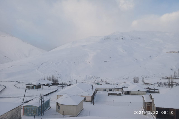 Azərbaycanın bu bölgəsinə  GÜCLÜ QAR   yağdı -  FOTO  