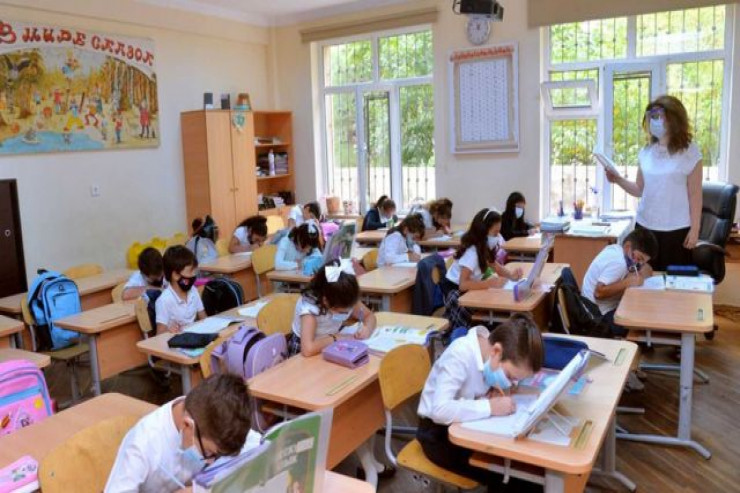 Bakıda 1 müəllimdə koronavirus aşkar olundu, 2 şagird, 1 direktor müavini...