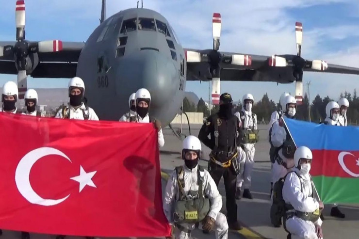 “Qartal kimi göydə süzür, aslanlar kimi yerdə kükrəyir" - “Qış təlimi-2021”-VİDEO 
