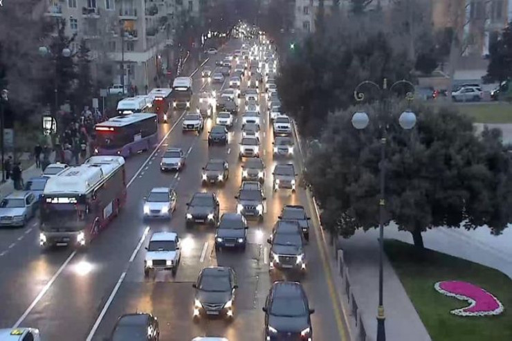 Bakıda bu küçə və prospektlərdə tıxac var - SİYAHI 