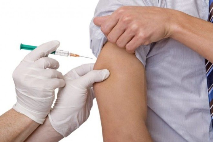 Azərbaycanda antibiotik tərkibli dərman vurulan gənc öldü