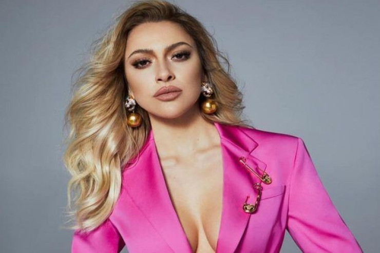 Hadisəni tanıya bilməyəcəksiz - YENİ İMİC -FOTO 