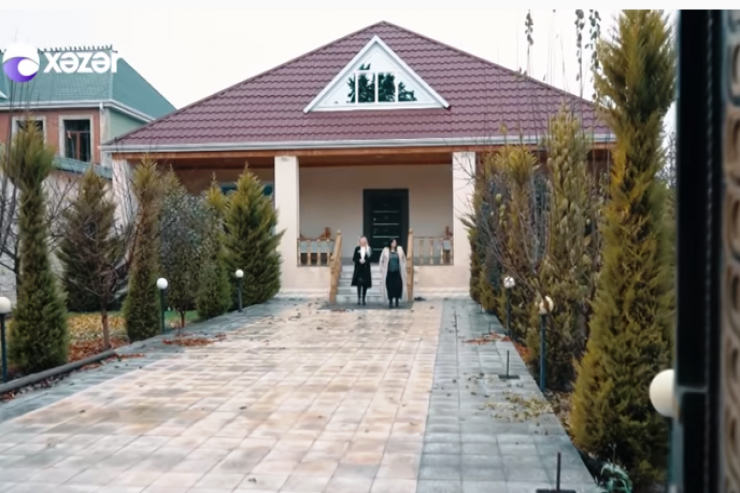 Bu da aşıq Zülfiyyənin DƏBDƏBƏLİ EVİ  - VİDEO 