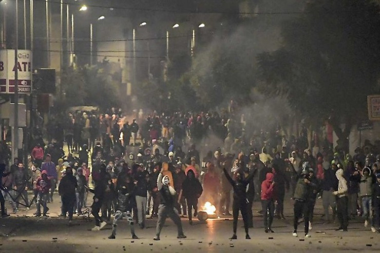 Tripolidə küçə qarşıdurmalarında yaralıların sayı 226-ya çatdı - YENİLƏNİB