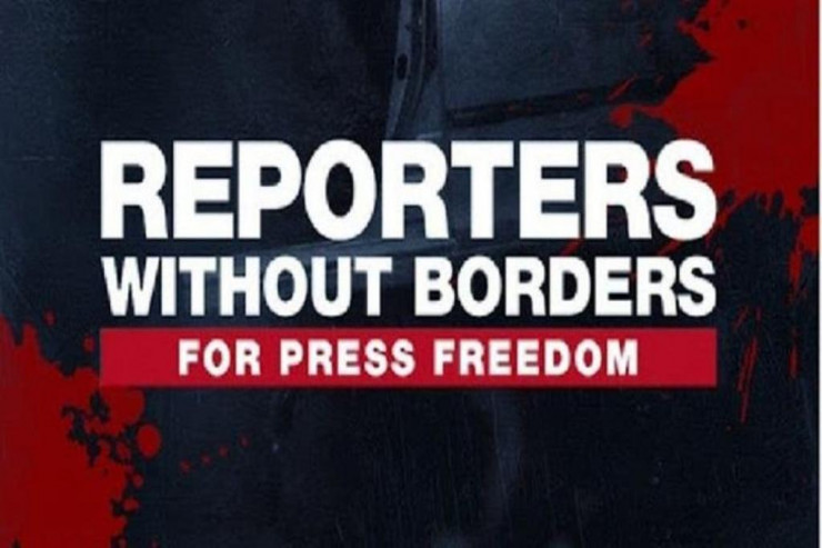 Azərbaycan jurnalistlərindən “Sərhədsiz reportyorlar”a   ETİRAZ 