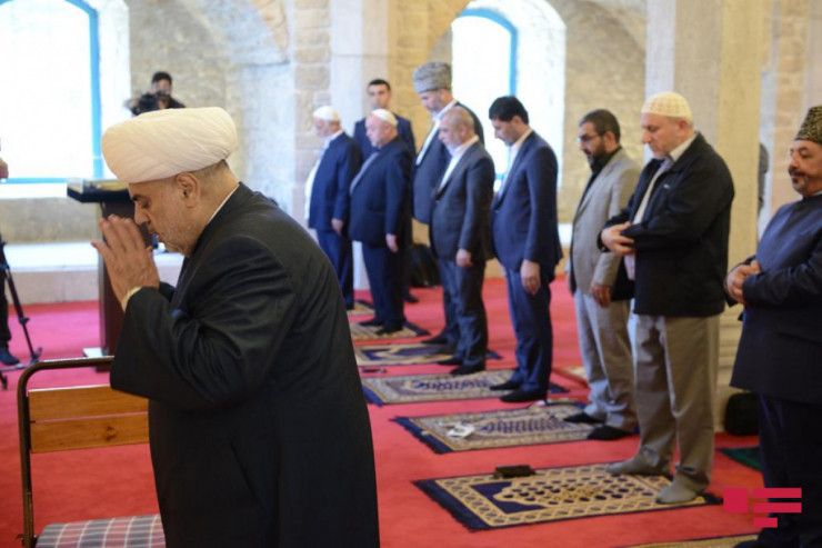 Yuxarı Gövhər Ağa məscidində “Yasin tapşırma” duası oxundu-FOTO 