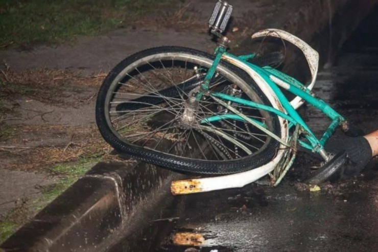 Bakıda maşın velosipedçini vurub öldürdü