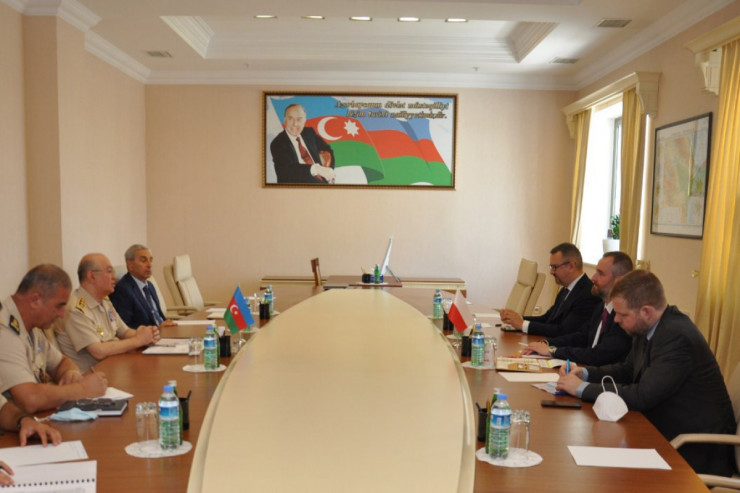 Nazir Kəmaləddin Heydərov Polşa səfirini qəbul edib