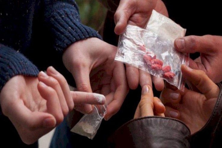 Deputatdan “Patı” və “Şüşə”nin yayılmaması üçün 7 TƏKLİF 