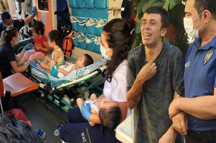 Ana evdən getdi: 4 uşaq  huşsuz tapıldı 