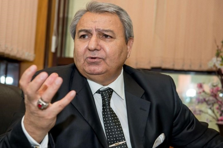 Prezident Xalq artisti Əli Nura mənzil hədiyyə etdi