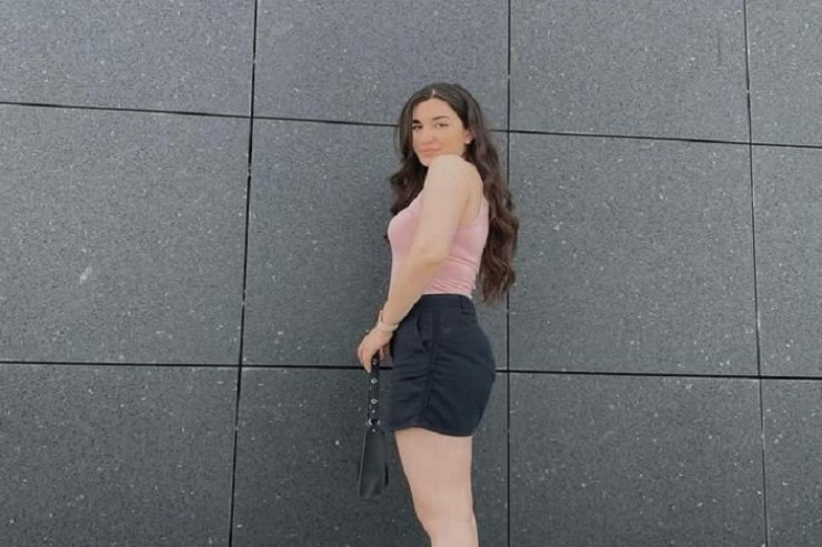 Gənc aktrisaya qarşı seksual hərəkətlər edən taksi sürücüsü polisə bölməsinə gətirildi 