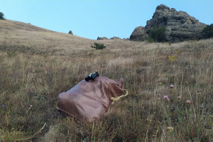 Zastava “Silaha” komandası ilə qaldırıldı - Sərhəd pozuçuları geri çəkildi 