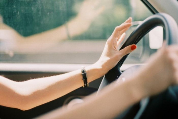 Azərbaycanda qadın sürücü ÖLÜMCÜL QƏZA  törətdi