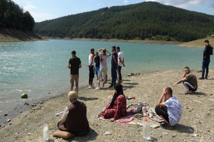Üç övladını xilas etdi, özü xilas ola bilmədi