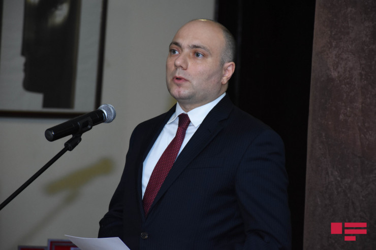 Mədəniyyət naziri Anar Kərimov