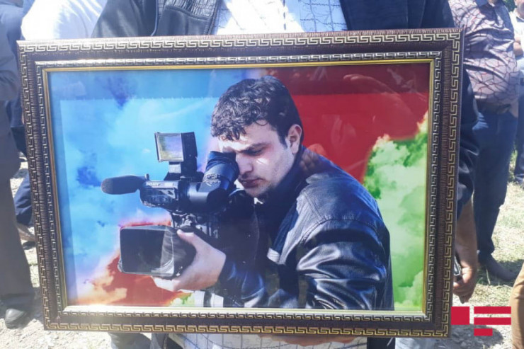 Şəhid jurnalist Sirac Abışov dəfn edildi - FOTO -VİDEO  - YENİLƏNİB 