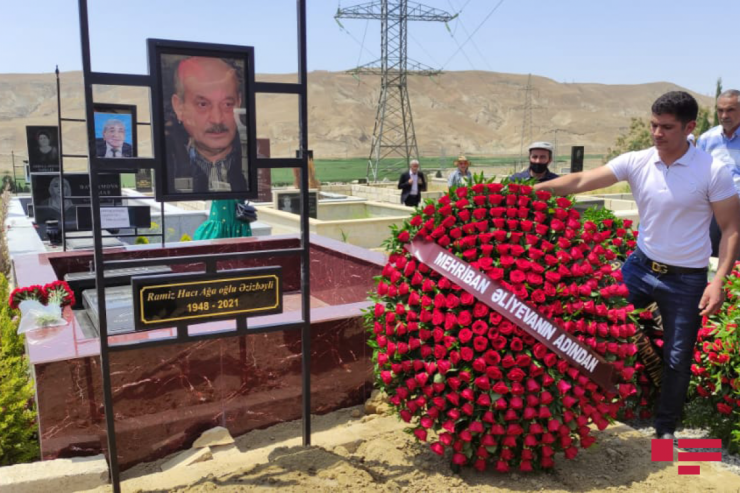 Mehriban Əliyeva Ramiz Əzizbəylinin dəfn mərasiminə əklil göndərdi - FOTO 