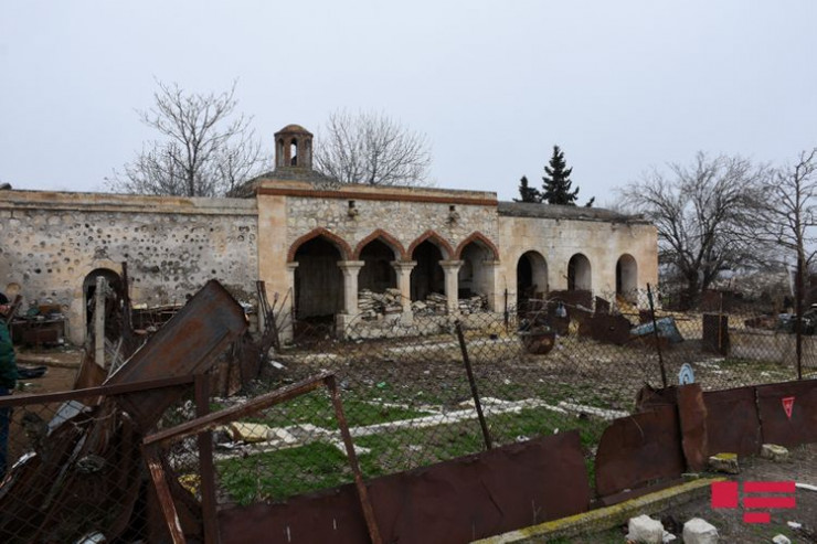 Natəvanın məzarı