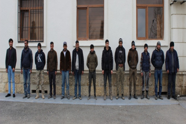 Füzuliyə qasnunsuz keçmək istəyənlər